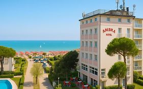 Hotel Ambra - Fronte Mare - Vicinissimi Al Centro